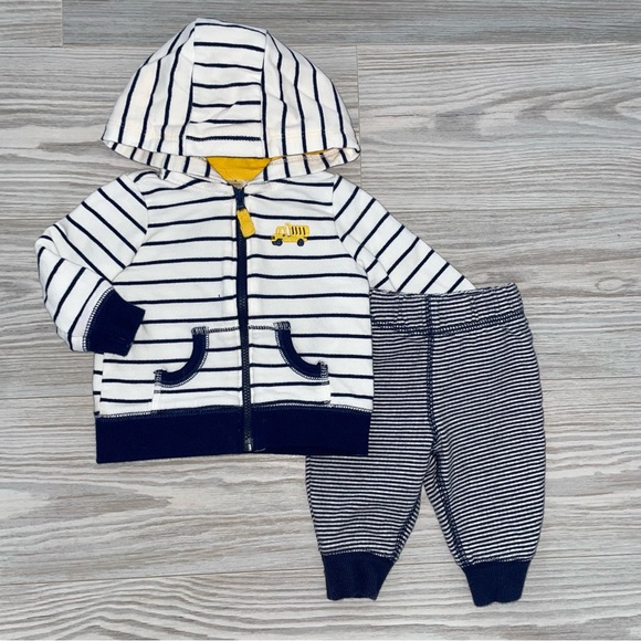 Carter's Other - ⭐️3 Months Carters Baby Boys Hooded 2 Pc Outfit⭐️